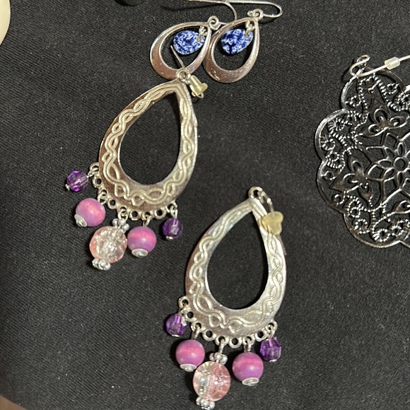 Earrings - Picture 6 of 8